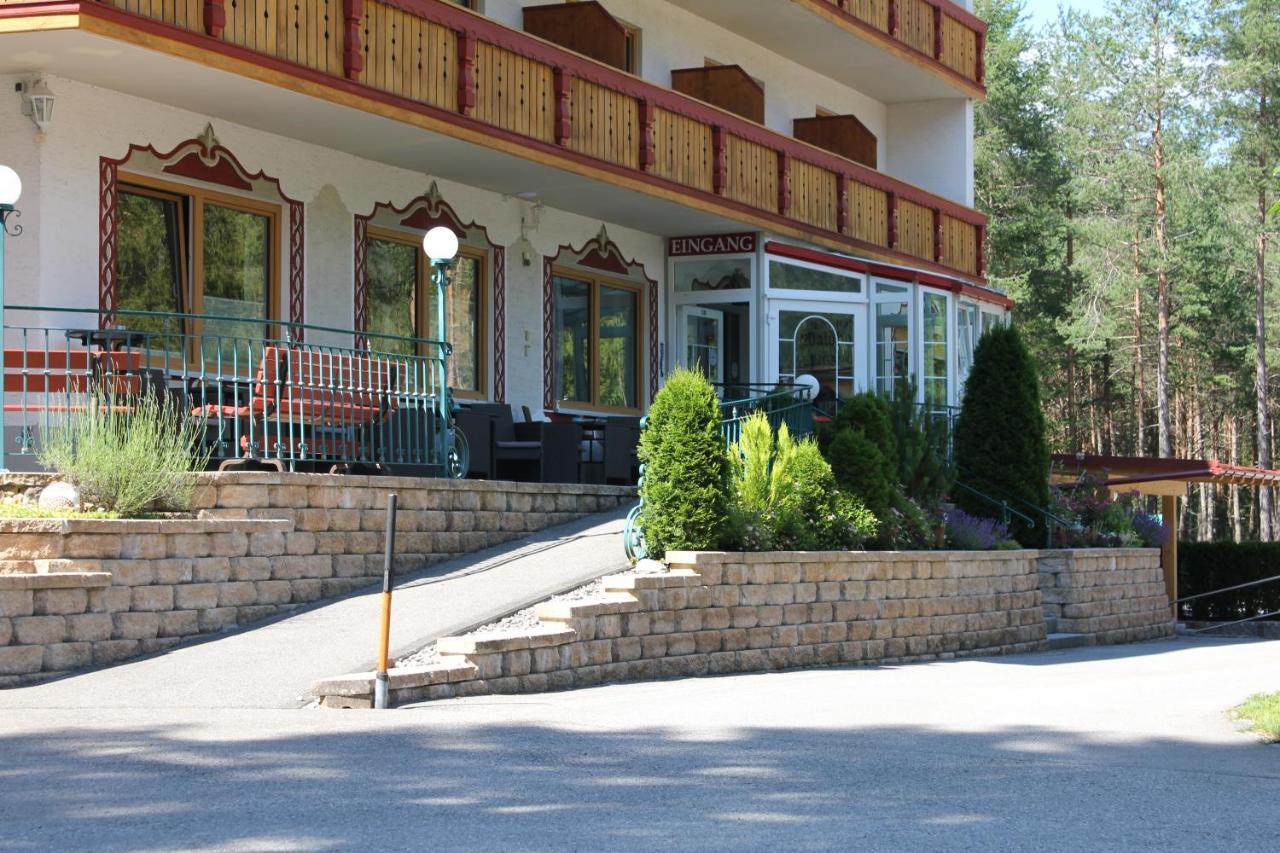 Hotel Garni Waldhof - Wohlfuehlen Am Lech Stanzach Exterior foto